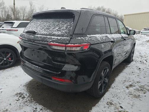 2023 Jeep Grand Cherokee Altitude