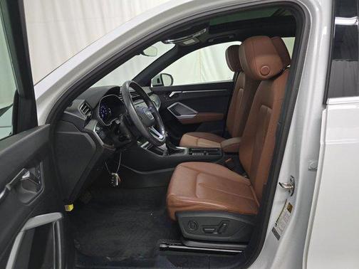 2023 Audi Q3 45 S line Premium