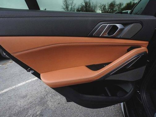 2023 BMW X6 xDrive40i