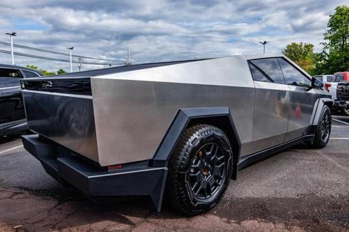 2024 Tesla Cybertruck Base