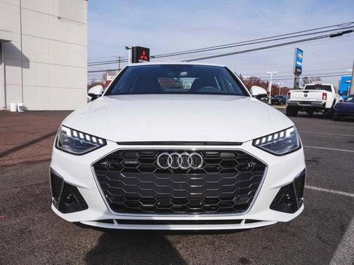 2023 Audi A4 45 S line quattro Premium