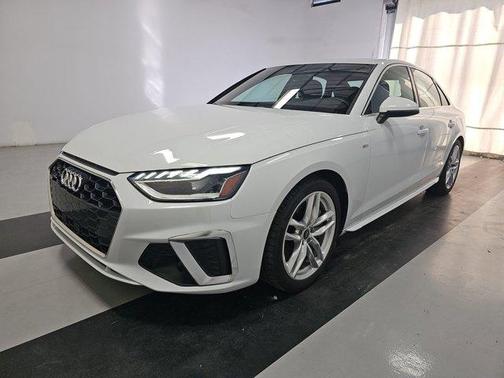 2023 Audi A4 45 S line quattro Premium