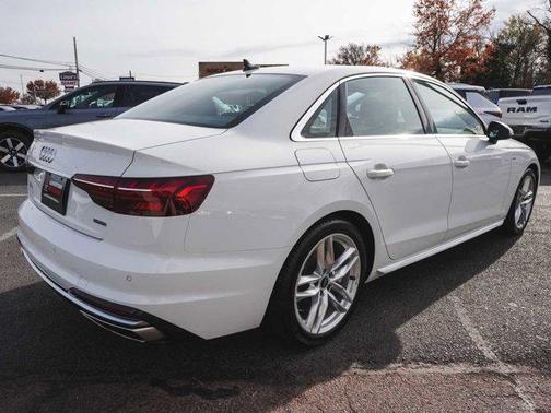 2023 Audi A4 45 S line quattro Premium