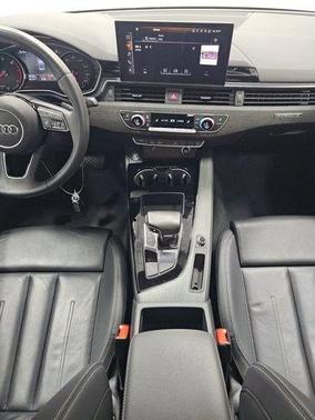 2023 Audi A4 45 S line quattro Premium
