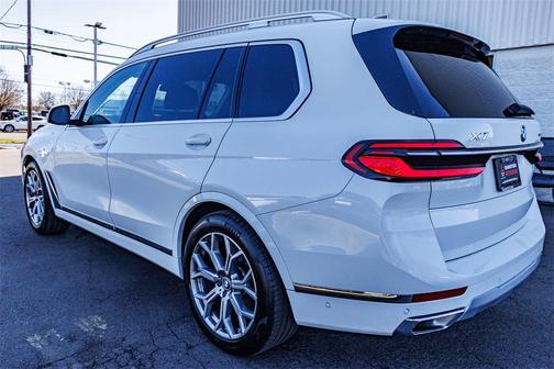 2023 BMW X7 xDrive40i