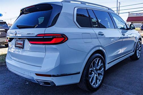 2023 BMW X7 xDrive40i