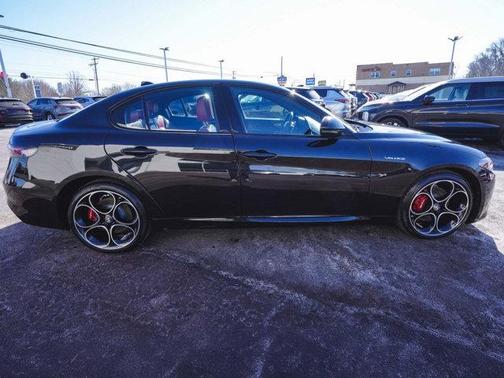 2024 Alfa Romeo Giulia Veloce