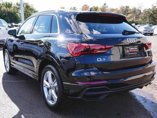 2024 Audi Q3 45 S line Premium