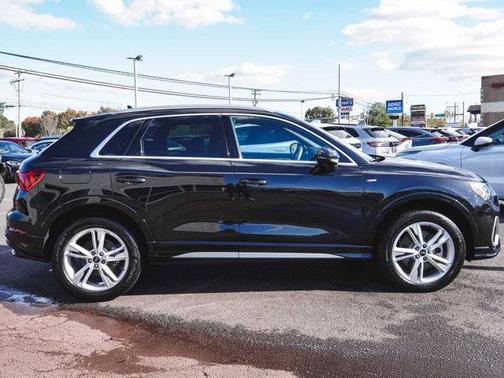 2024 Audi Q3 45 S line Premium
