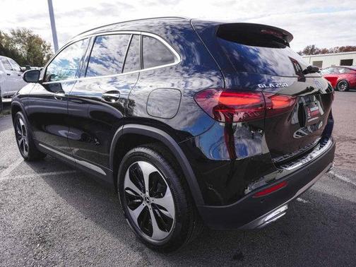 2025 Mercedes-Benz GLA 250 Base 4MATIC