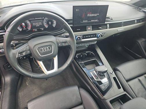 2024 Audi A4 45 S line quattro Premium