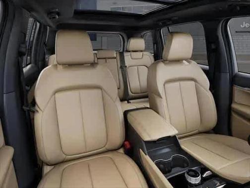 Bright White Clearcoat 2025 Jeep Grand Cherokee Limited