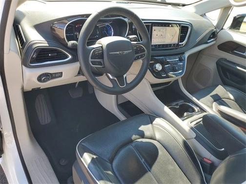 2023 Chrysler Pacifica Hybrid Limited