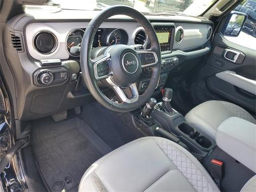 2023 Jeep Gladiator Overland