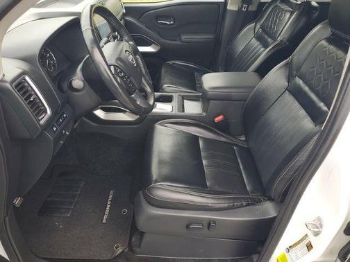 White 2023 Nissan Frontier SV