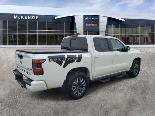 White 2023 Nissan Frontier SV