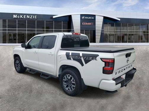 White 2023 Nissan Frontier SV