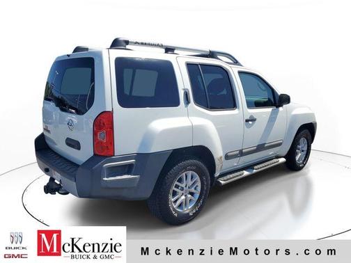 Glacier White 2014 Nissan Xterra S
