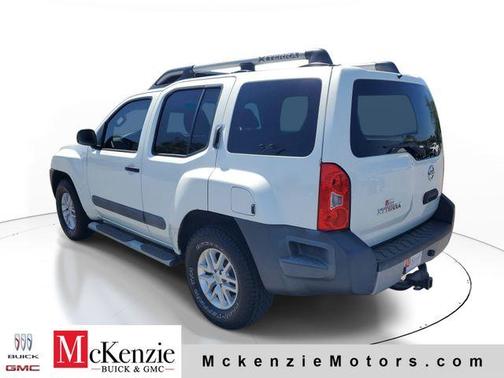 Glacier White 2014 Nissan Xterra S