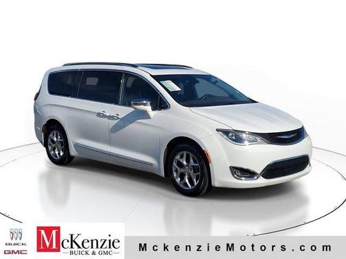 White 2019 Chrysler Pacifica Limited