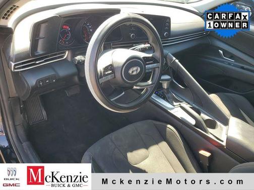 Black 2023 Hyundai ELANTRA SEL