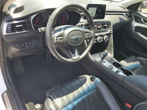 2021 Genesis G70 2.0T