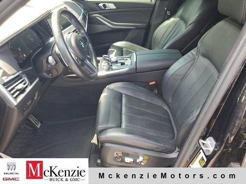 Black 2021 BMW X7 xDrive40i