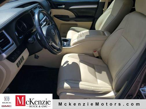 2018 Toyota Highlander SE
