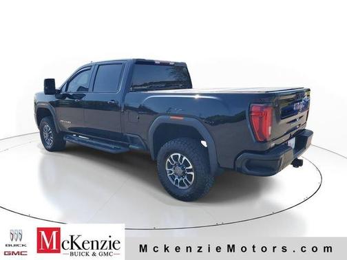 Black 2022 GMC Sierra 2500 AT4