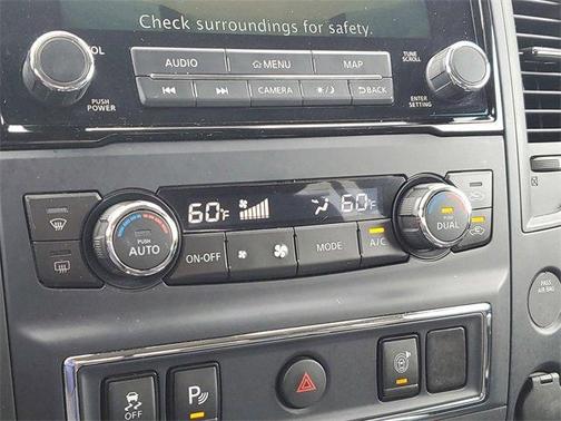 2022 Nissan Titan SV