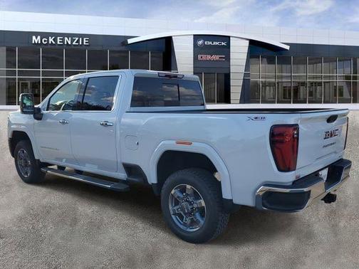 2026 GMC Sierra 3500 SLT