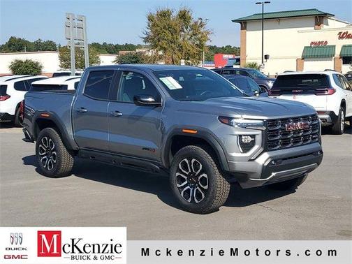 2025 GMC Canyon AT4