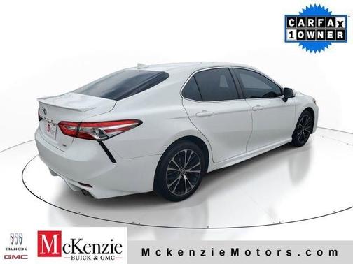 White 2020 Toyota Camry SE