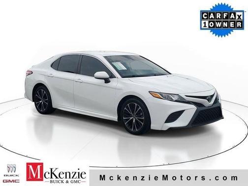 White 2020 Toyota Camry SE