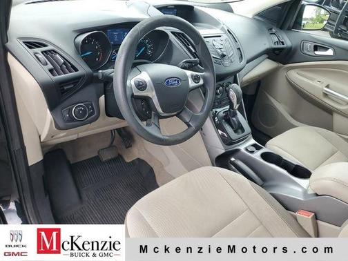 Black 2015 Ford Escape SE