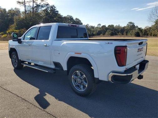 2026 GMC Sierra 3500 SLT