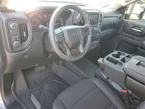 2025 Chevrolet Silverado 2500 Custom