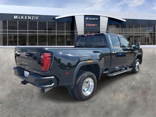2025 GMC Sierra 3500 Denali