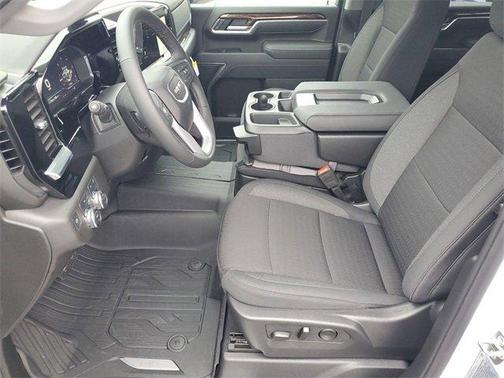 2025 GMC Sierra 2500 SLE