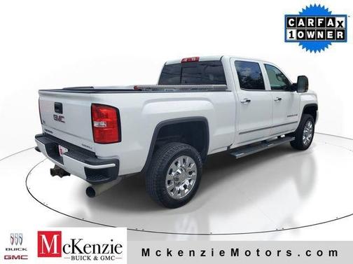 White 2017 GMC Sierra 2500 Denali