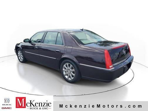 Maroon 2008 Cadillac DTS W/1SB