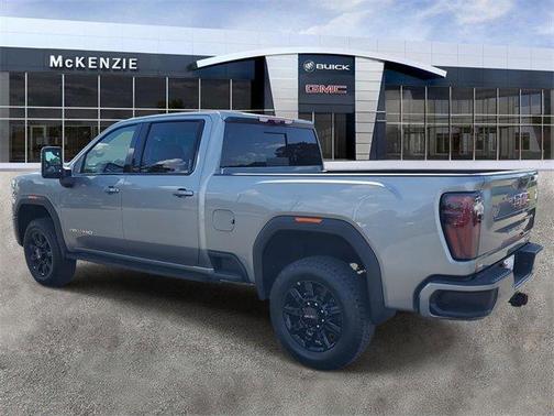 2025 GMC Sierra 2500 AT4