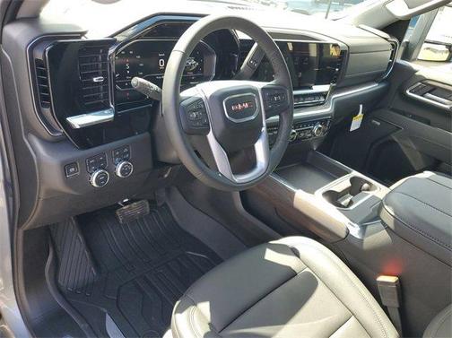 2025 GMC Sierra 2500 SLT