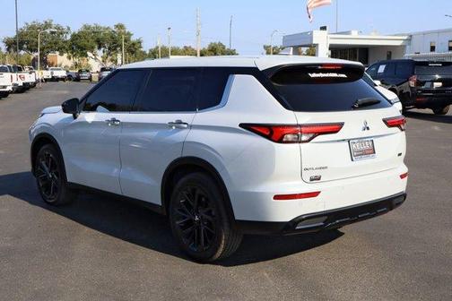 2023 Mitsubishi Outlander SEL Black Edition