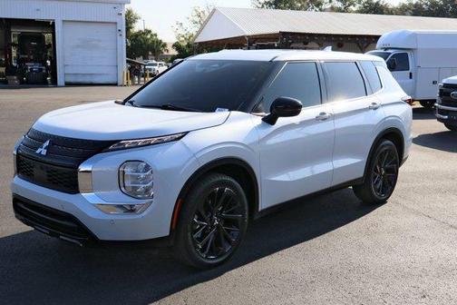 2023 Mitsubishi Outlander SEL Black Edition