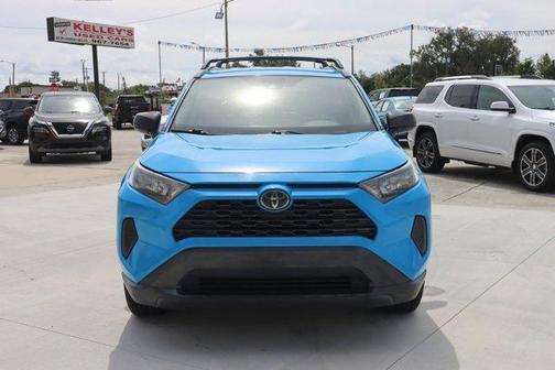 2020 Toyota RAV4 LE