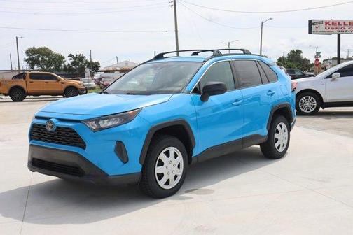 2020 Toyota RAV4 LE