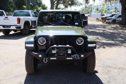 2022 Jeep Gladiator Sport