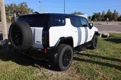 2025 GMC HUMMER EV SUV 2X