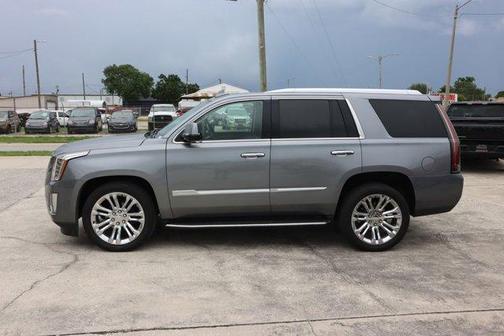 2020 Cadillac Escalade Luxury